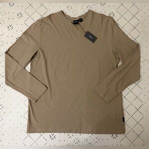NWT Hugo Boss long sleeve v neck tee XL
